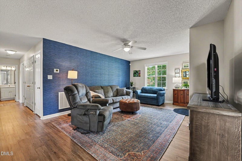 287 N Hickory St, Angier, NC 27501