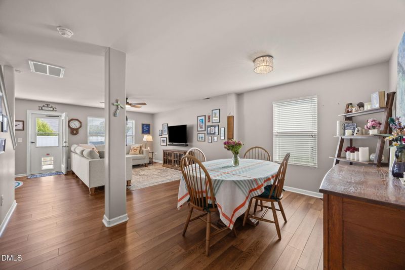 287 Thistle Downs Dr, Burlington, NC 27215