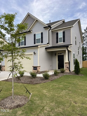 287 Winding Creek Dr, Lillington, NC 27546