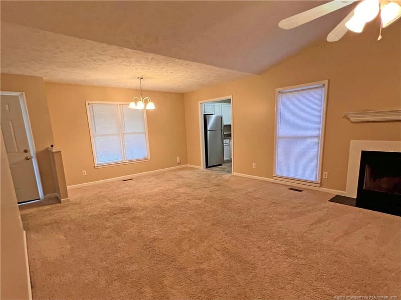 2870 Copenhagen Dr, Fayetteville, NC 28301