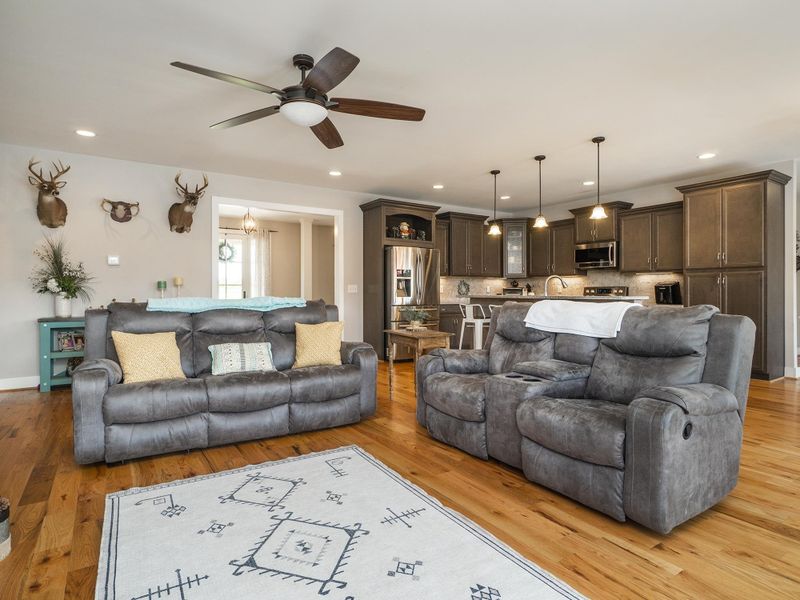 2871 Dickey Mill Rd, Mebane, NC 27217