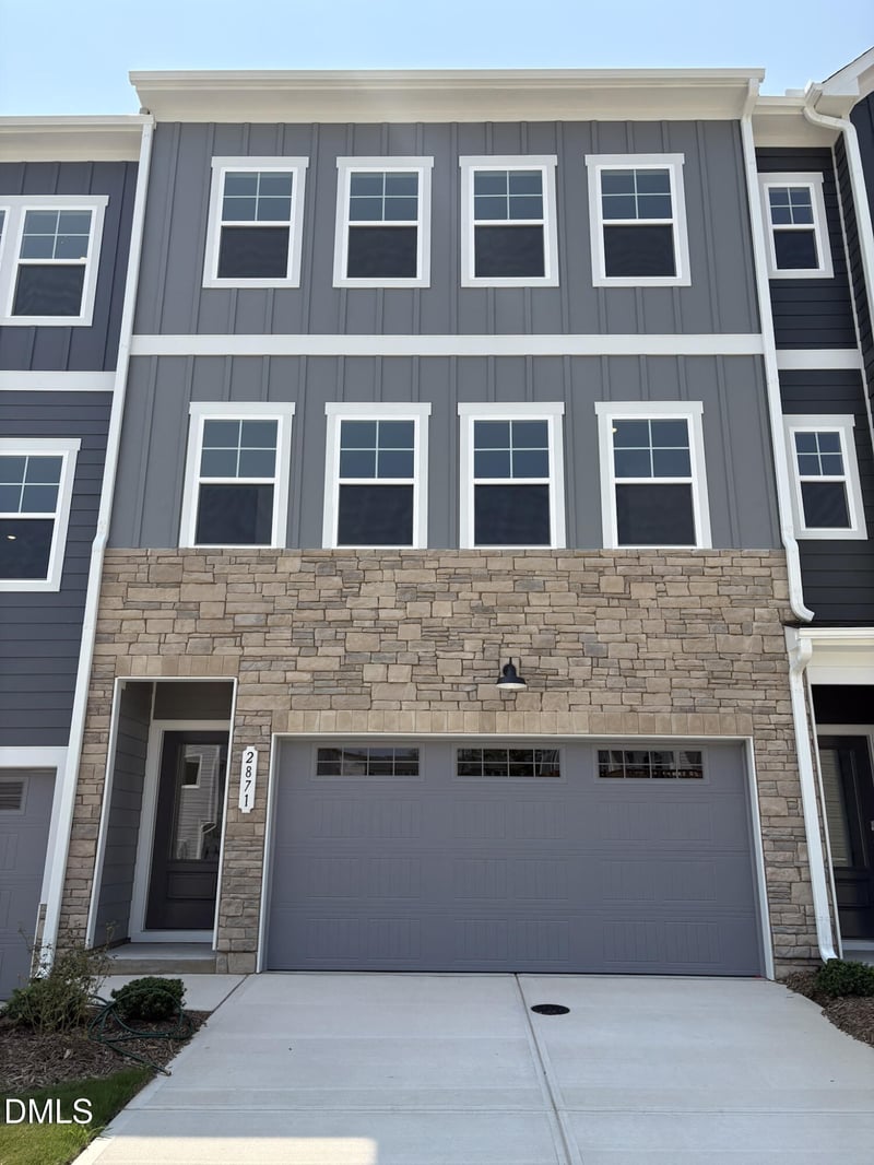 2871 Foster Woods Dr, Apex, NC 27502