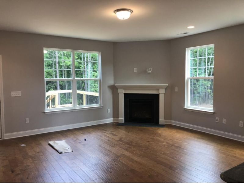 2873 Bingham Dr, Mebane, NC 27302