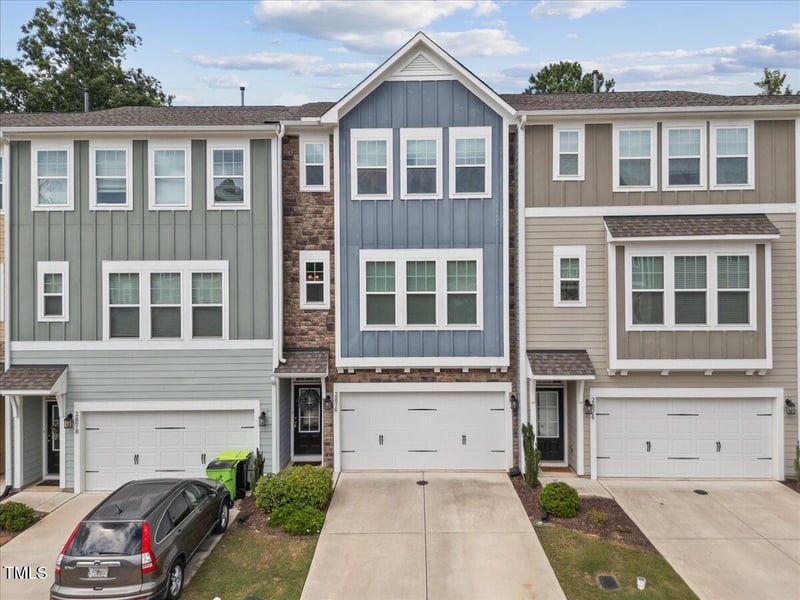 2876 Macintosh Woods Dr, Apex, NC 27502