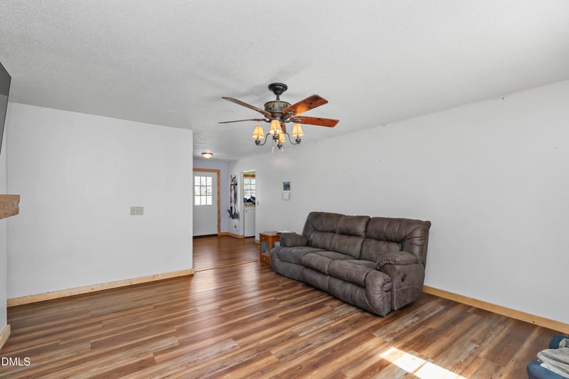 288 Baileys Crossroads Rd, Benson, NC 27504