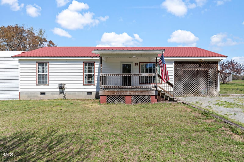 288 Baileys Crossroads Rd, Benson, NC 27504