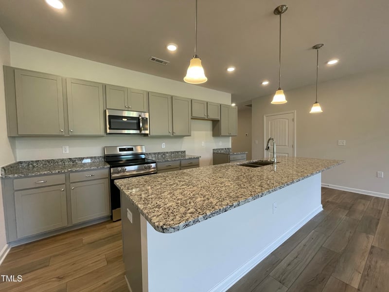 288 Olivia Crossing Ct #10, Four Oaks, NC 27524