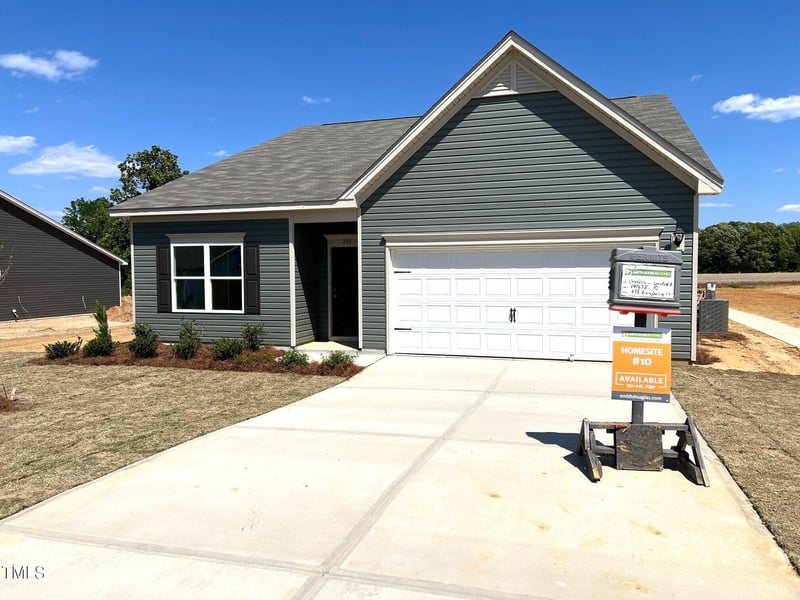 288 Olivia Crossing Ct, Four Oaks, NC 27524