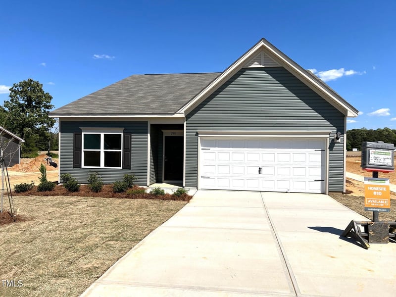 288 Olivia Crossing Ct, Four Oaks, NC 27524