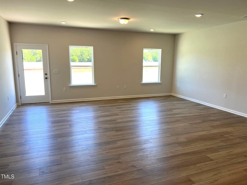 288 Olivia Crossing Ct, Four Oaks, NC 27524