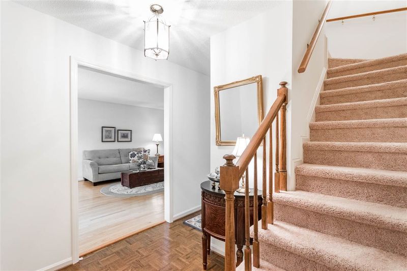2880 Wycliff Rd, Raleigh, NC 27607