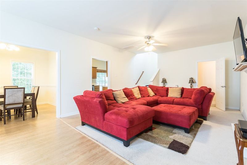 2882 Filbert St, Raleigh, NC 27610