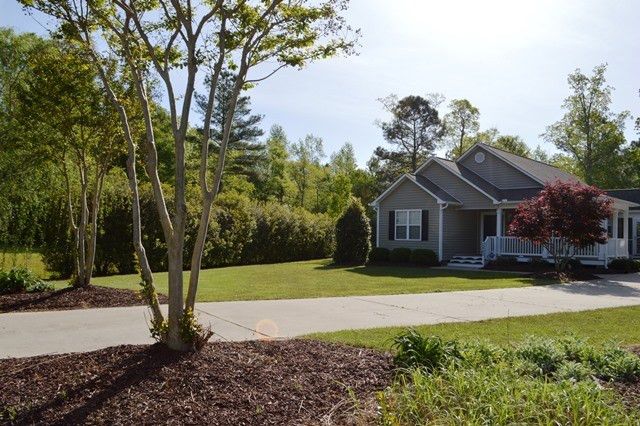 2882 Matthews Rd, Clayton, NC 27520