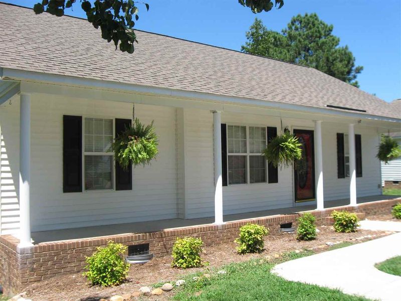 2884 Bennington Dr, Clayton, NC 27520