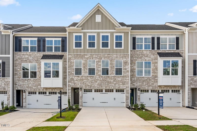 2885 Foster Woods Dr, Apex, NC 27502