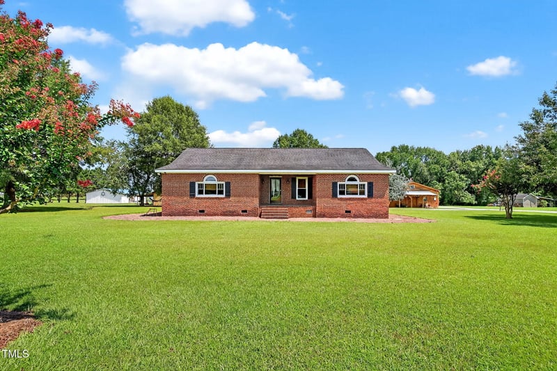 2888 Benson Hardee Rd, Benson, NC 27504
