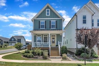 289 Douglas Falls Dr, Wendell, NC 27591