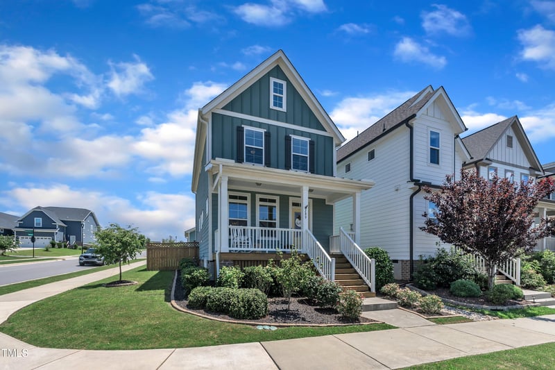 289 Douglas Falls Dr, Wendell, NC 27591