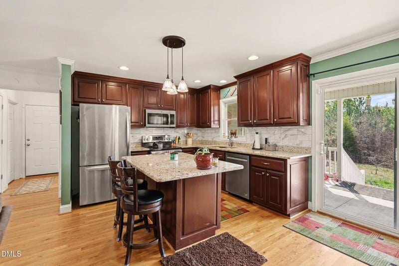 289 Jacobs Trl, Burlington, NC 27217