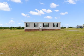 2890 Junior Rd, Kenly, NC 27542