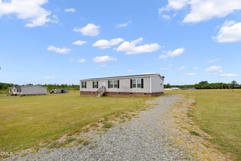 2890 Junior Rd, Kenly, NC 27542