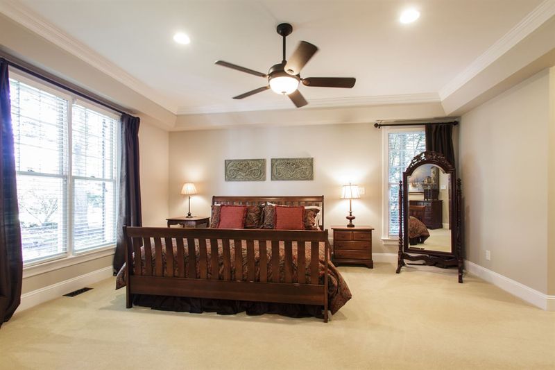 29 Brookside Pl, Durham, NC 27705