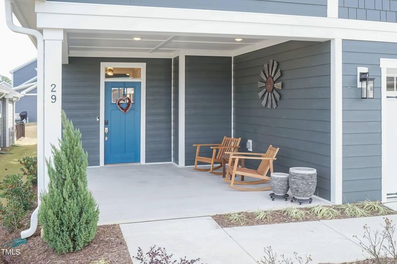 29 Davidson St, Clayton, NC 27527