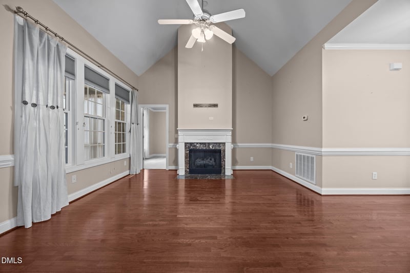 29 Dexterfield Dr, Fuquay Varina, NC 27526