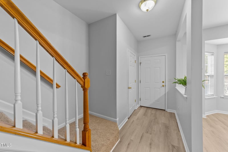 29 Edgebrook Cir, Durham, NC 27703