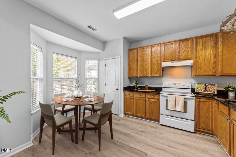 29 Edgebrook Cir, Durham, NC 27703