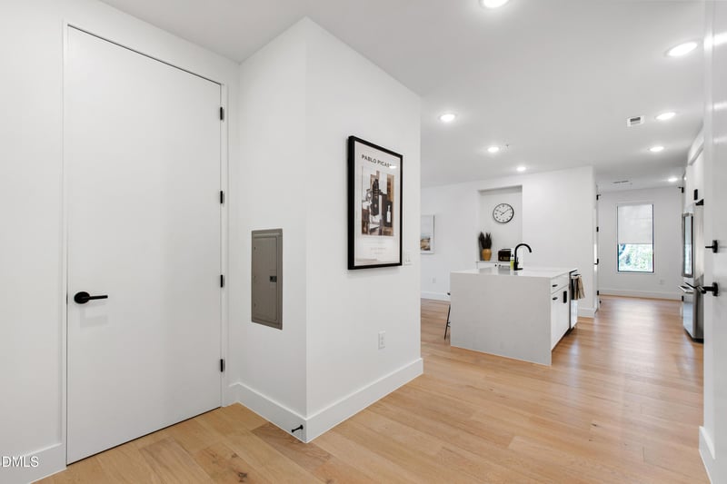 29 Enterprise St #211, Raleigh, NC 27607