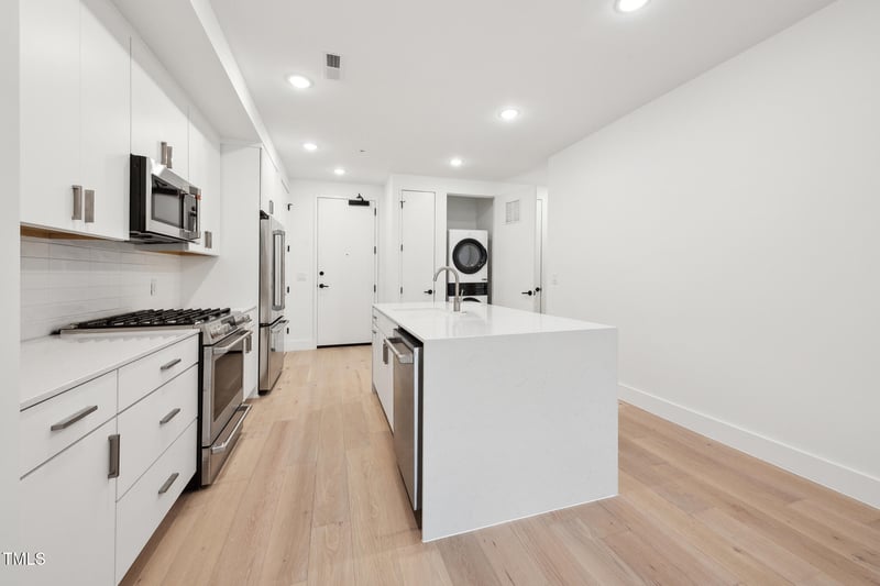 29 Enterprise St #307, Raleigh, NC 27607
