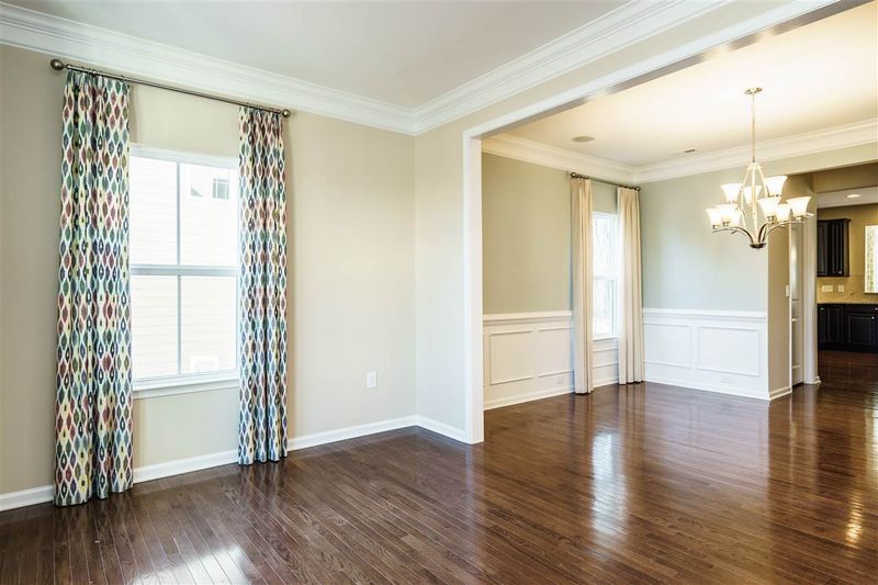 29 S Farnleigh Dr, Chapel Hill, NC 27517