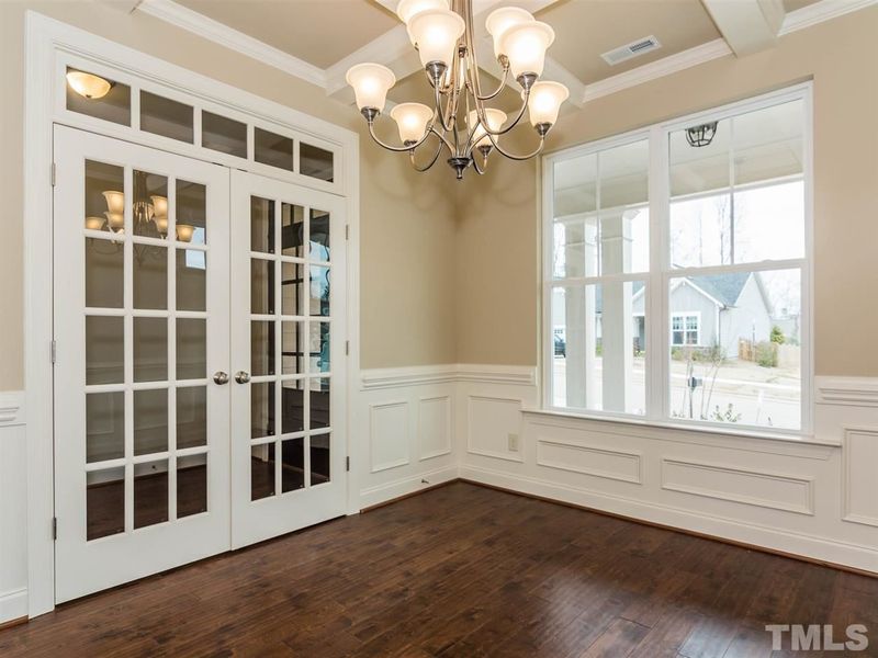 29 N Freeman Dr, Pittsboro, NC 27312