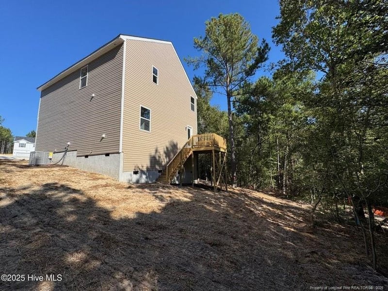 29 Horse Trot Ln, Sanford, NC 27332