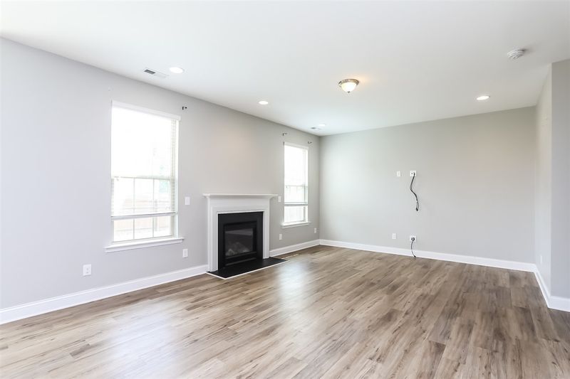 29 Knoll Ct, Garner, NC 27529