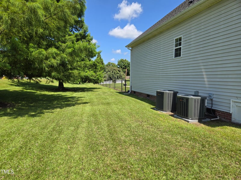 29 Linville Ln, Willow Springs, NC 27592