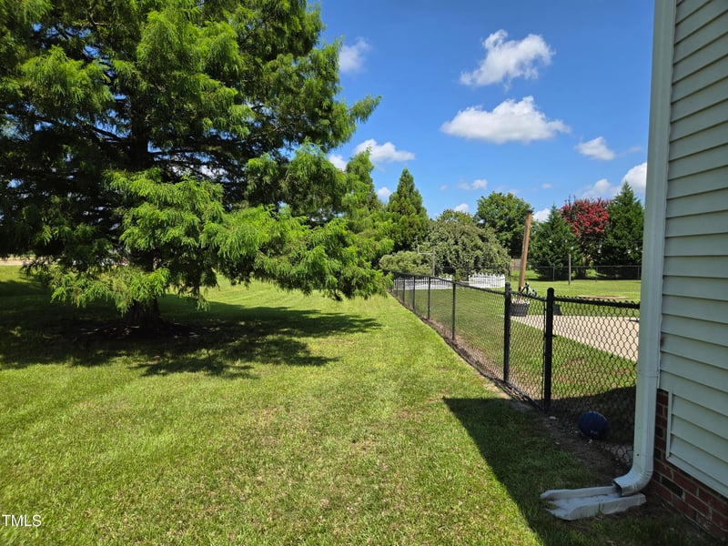 29 Linville Ln, Willow Springs, NC 27592