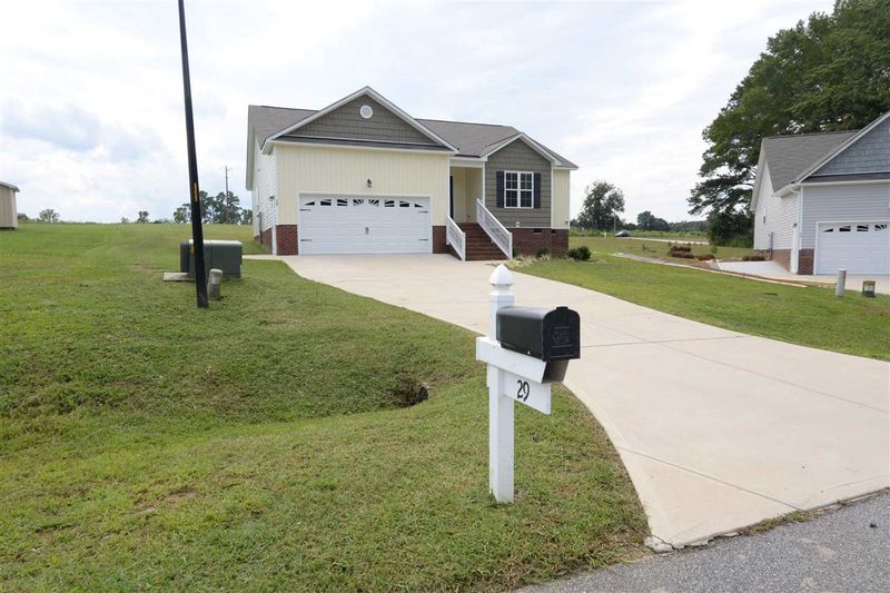 29 Ok Corral Dr, Clayton, NC 27520