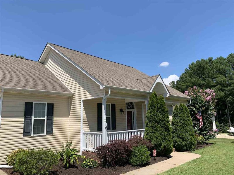 29 Riverstone Dr, Fuquay Varina, NC 27526
