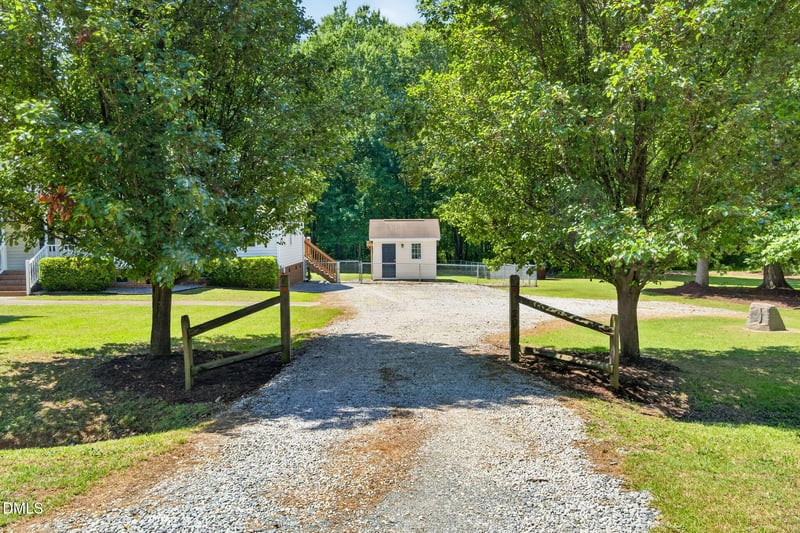 29 Sommerset Dr, Clayton, NC 27520