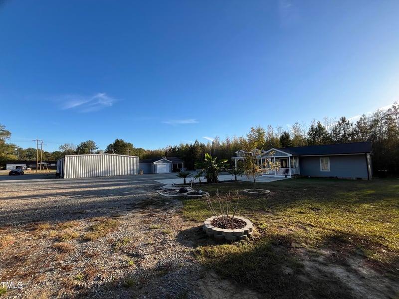29 Strickland Rd, Smithfield, NC 27577