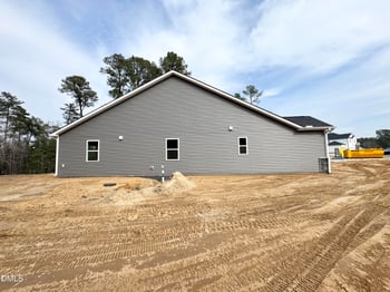 290 Golfview Ave, Benson, NC 27504