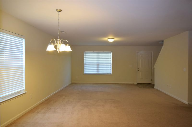 290 Rosemary Dr, Burlington, NC 27215