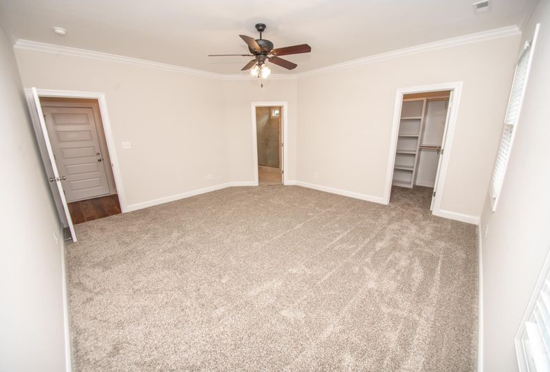290 Woodcroft Dr, Angier, NC 27501