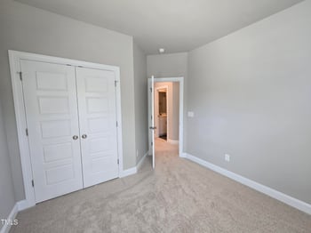 2900 Kempthorne Rd, Cary, NC 27519