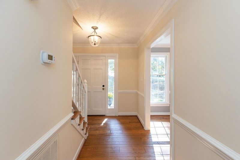 2900 Legare Ct, Raleigh, NC 27613
