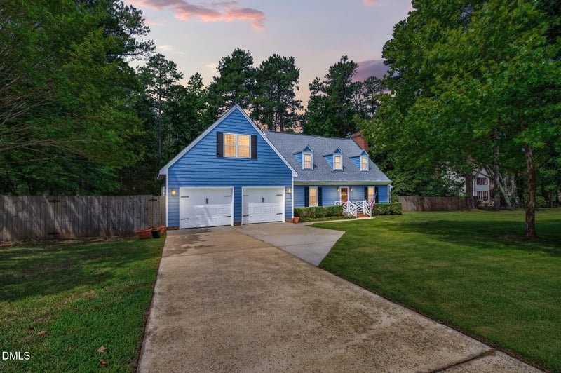 2900 Meadowview Ct, Apex, NC 27539