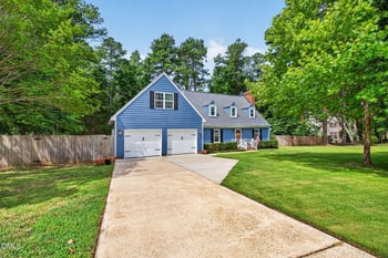 2900 Meadowview Ct, Apex, NC 27539