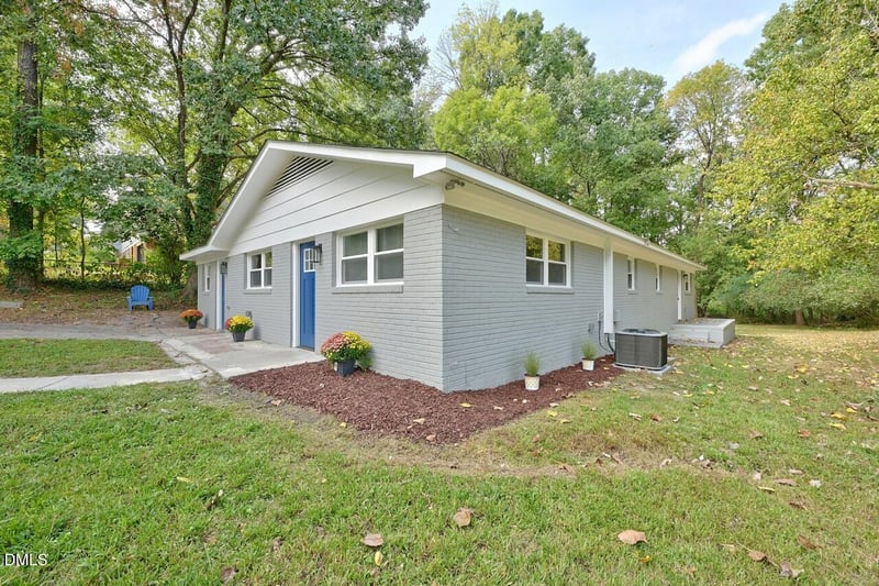 2900 Sprucewood Dr, Durham, NC 27707
